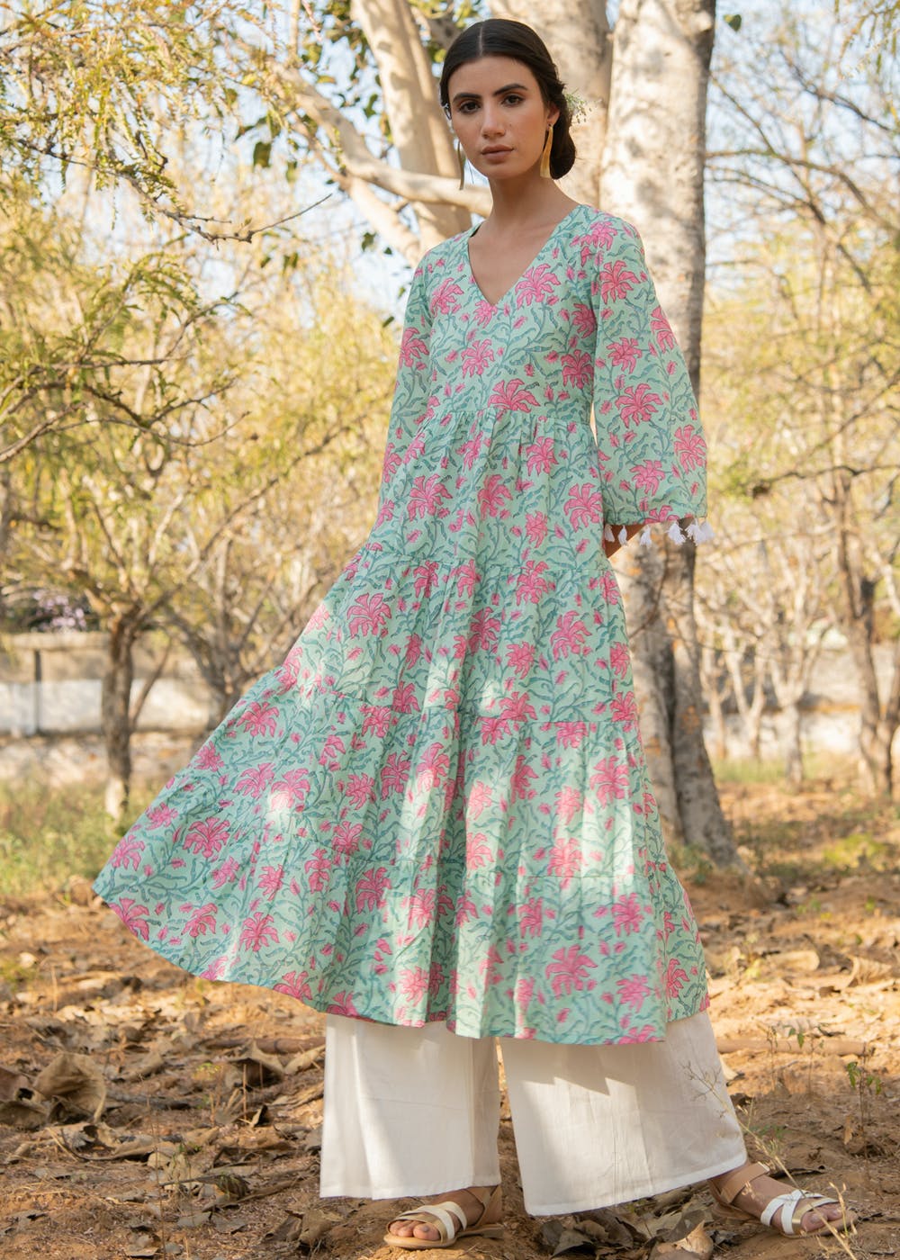 Get Floral Printed Anarkali Kurta With White Palazzo Set At 2880