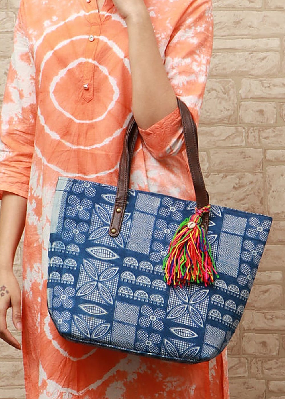 Get Indigo Ethnic Motif Printed Tote at ₹ 699 | LBB Shop