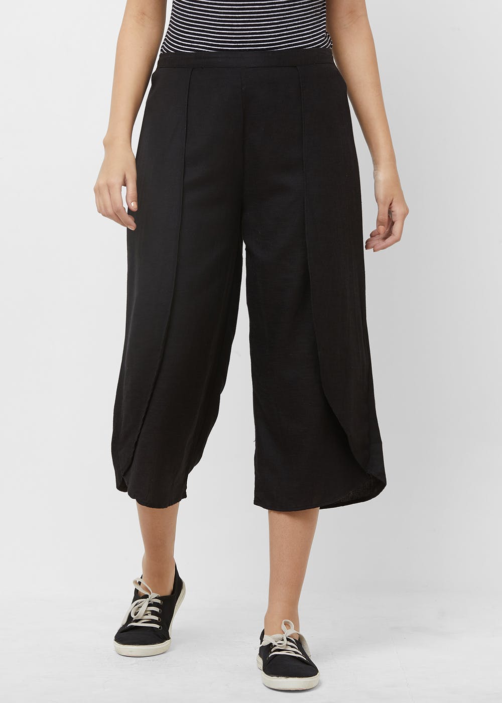 Get Solid Overlap Detail Culottes at ₹ 490 | LBB Shop
