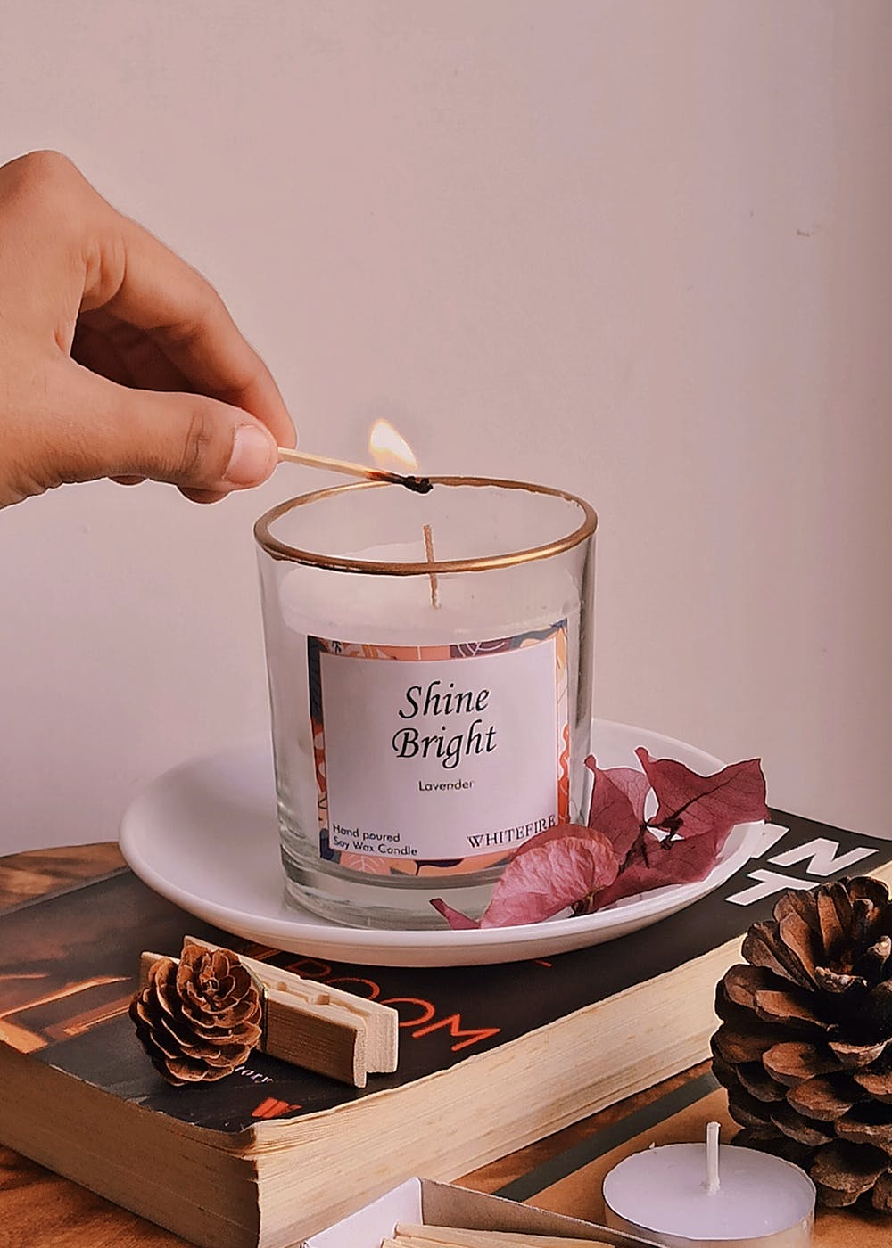 Get Scented Candle - Shine Bright At ₹ 650 