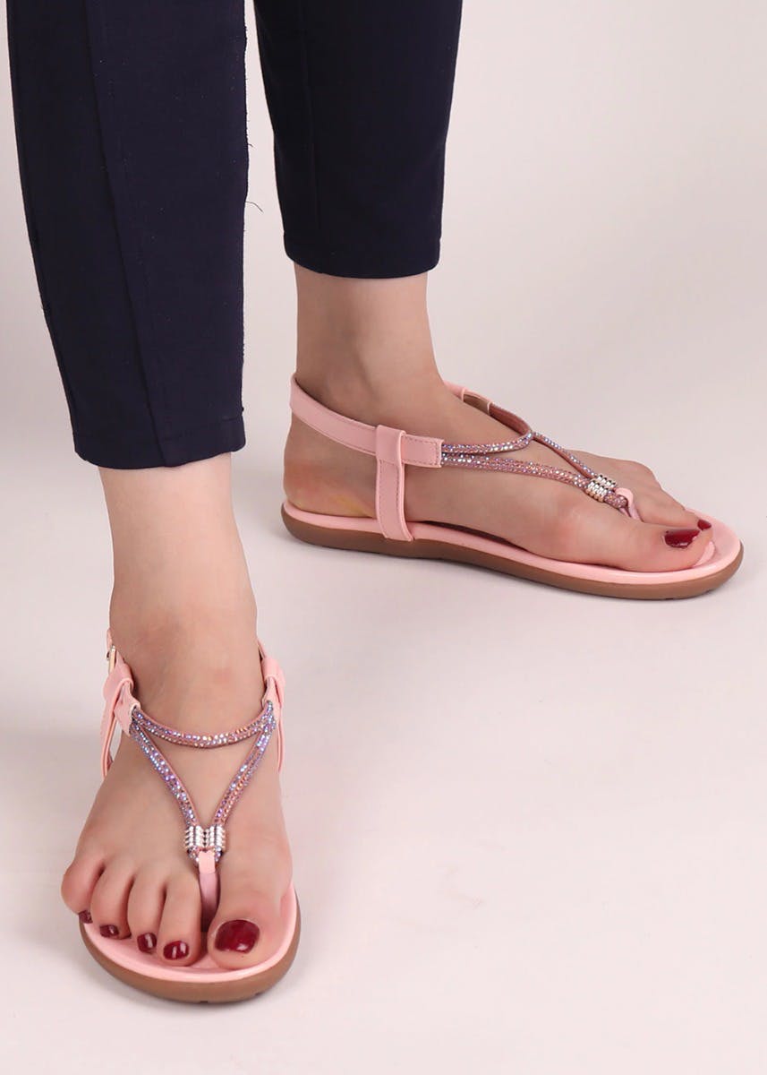 Footwear,Pink,Shoe,Sandal,Ankle,Slipper,Leg,Human leg,Flip-flops,Foot
