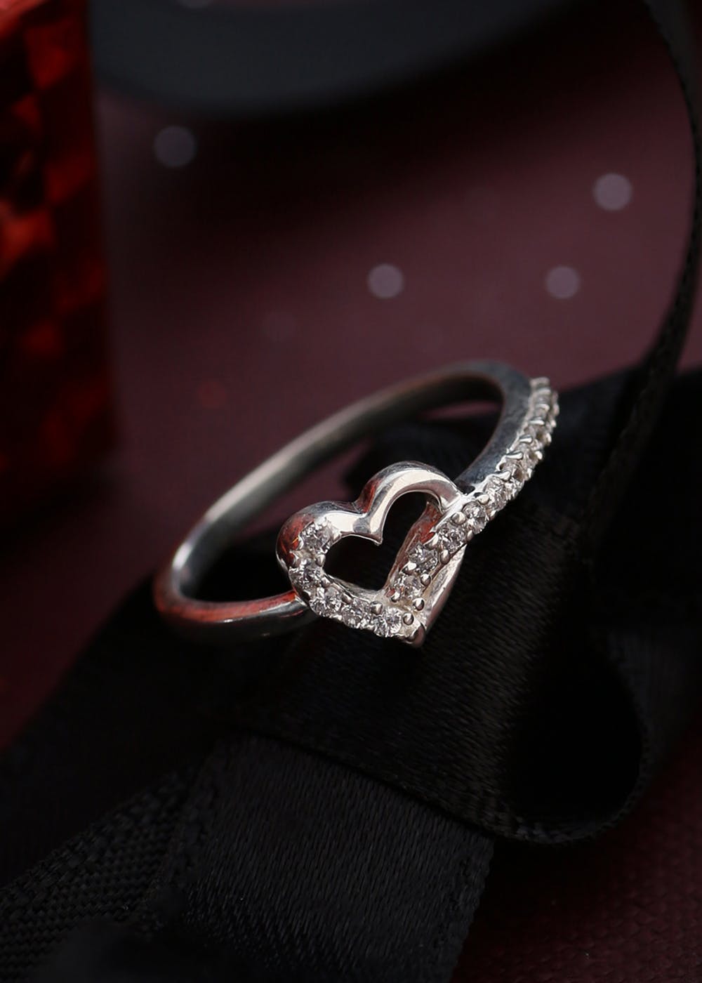 1/8 CT. T.W. Diamond Heart-Shaped Promise Ring in Sterling Silver | Zales