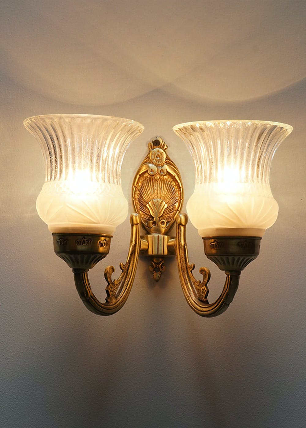 antique brass outdoor light