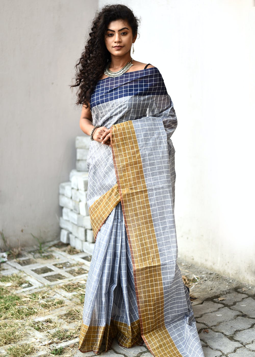 Get Grey Chequered Saree at ₹ 1699 | LBB Shop
