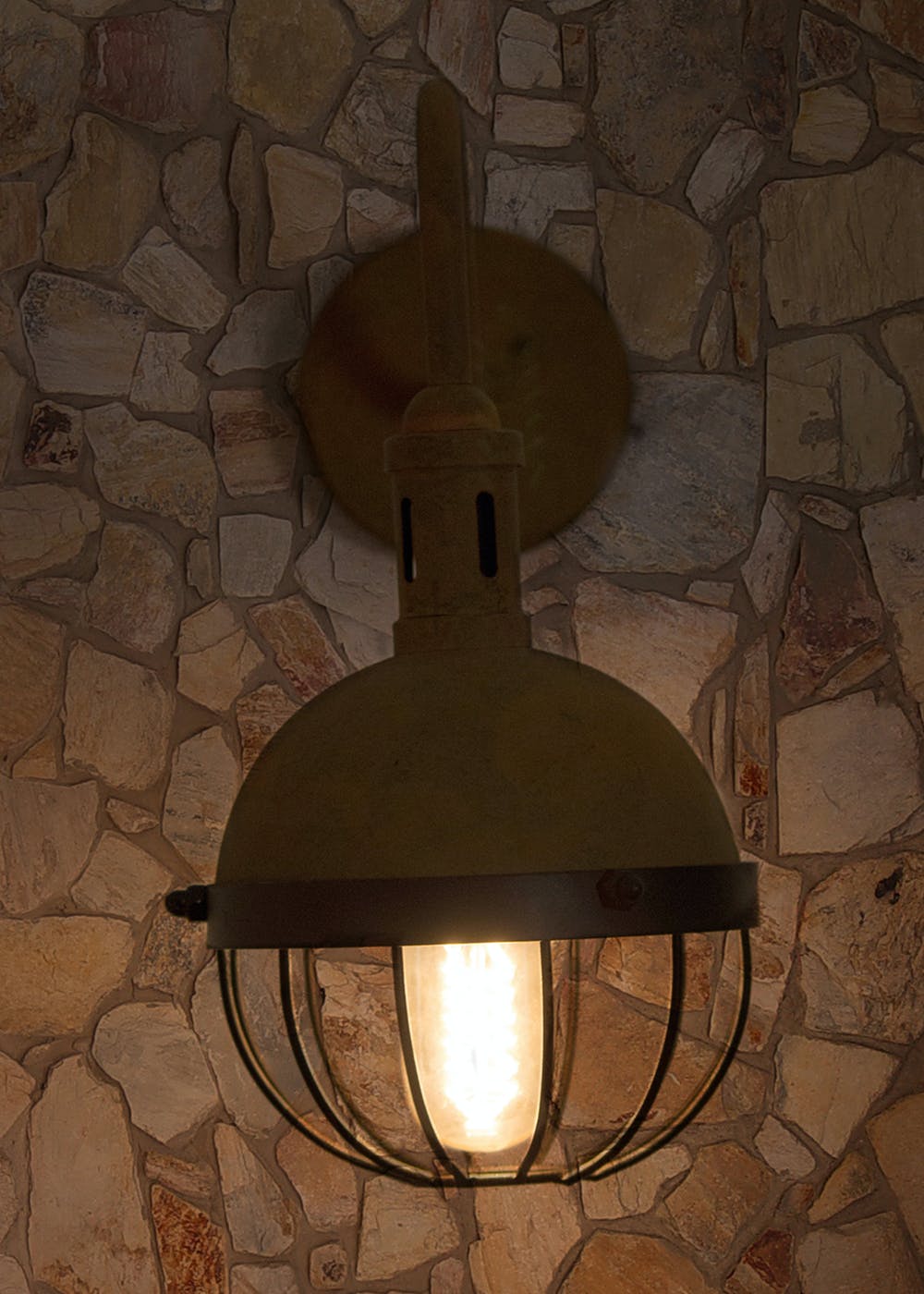 Rust Wall Light Get BBQ Rust Finished Wall Light at ₹ 6008 | LBB Shop