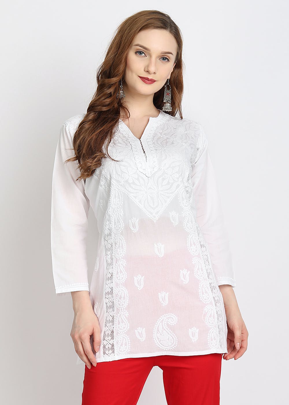 White Split Crew Neck Cotton Embroidered Short Kurti, Casual Wear at Rs  550/piece in Jaipur
