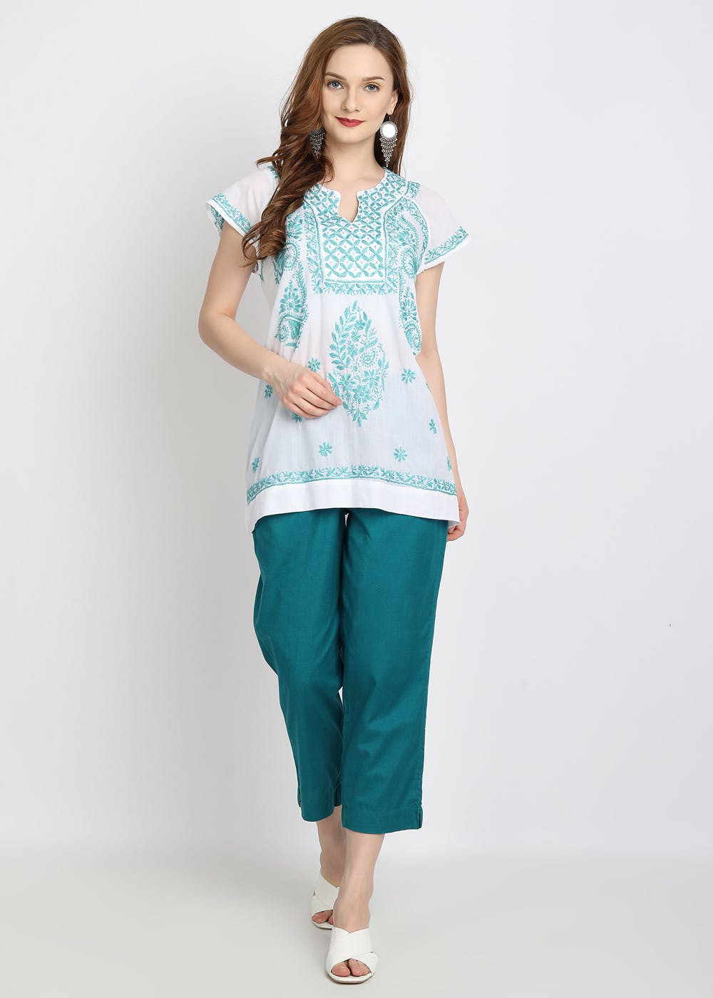 Printed Cotton Short Sleeves Short Kurti With Pants | Short kurti, Printed  cotton, Kurti