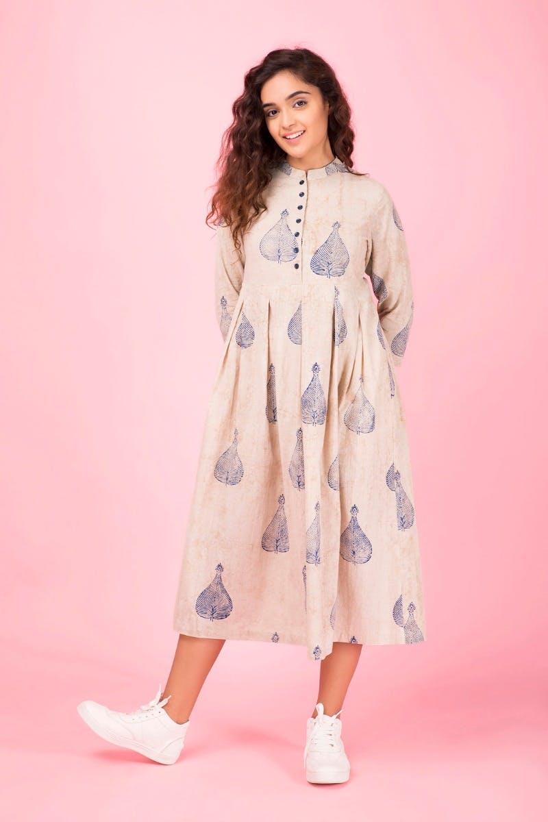 Get Hand Block Leaf Print Pleated Maxi Dress at ₹ 2650 | LBB Shop