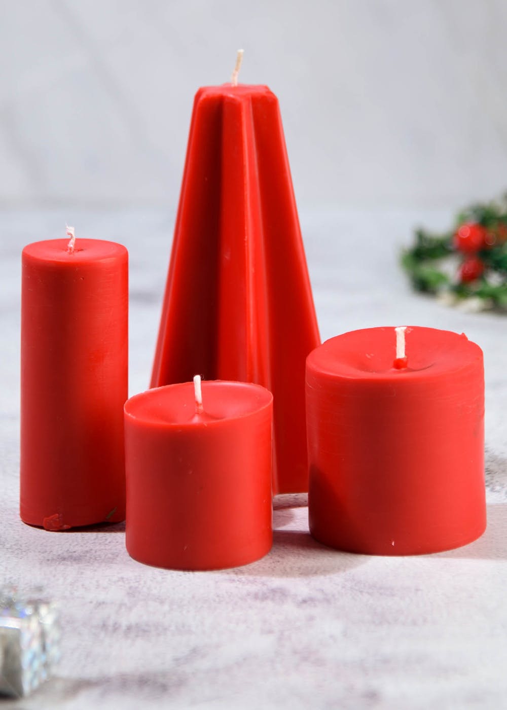 Get Christmas Corner Set Of 4 Pillar Candles Bergamot & Vanilla