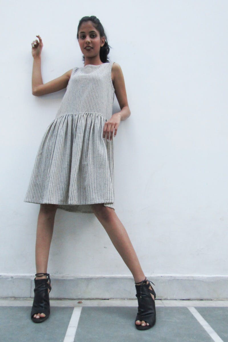 White,Clothing,Shoulder,Dress,Fashion model,Fashion,Footwear,Beauty,Joint,Lady