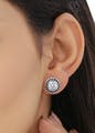 Ear,Earrings,Organ,Chin,Body piercing,Fashion accessory,Jewellery,Cheek,Body jewelry,Neck