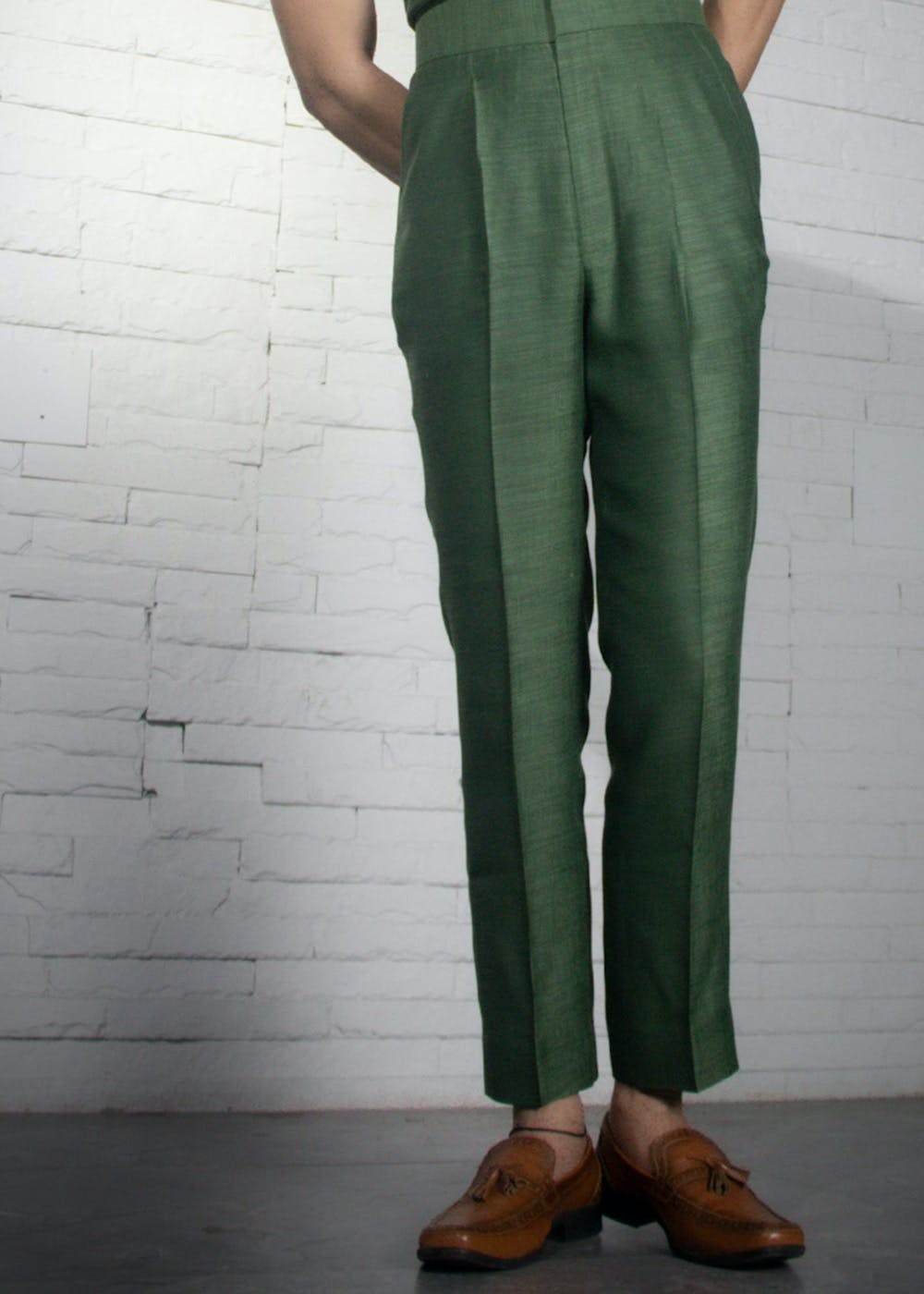 Buy ALLEN SOLLY Dark Green Solid Cotton Regular Fit Womens Casual Trousers   Shoppers Stop