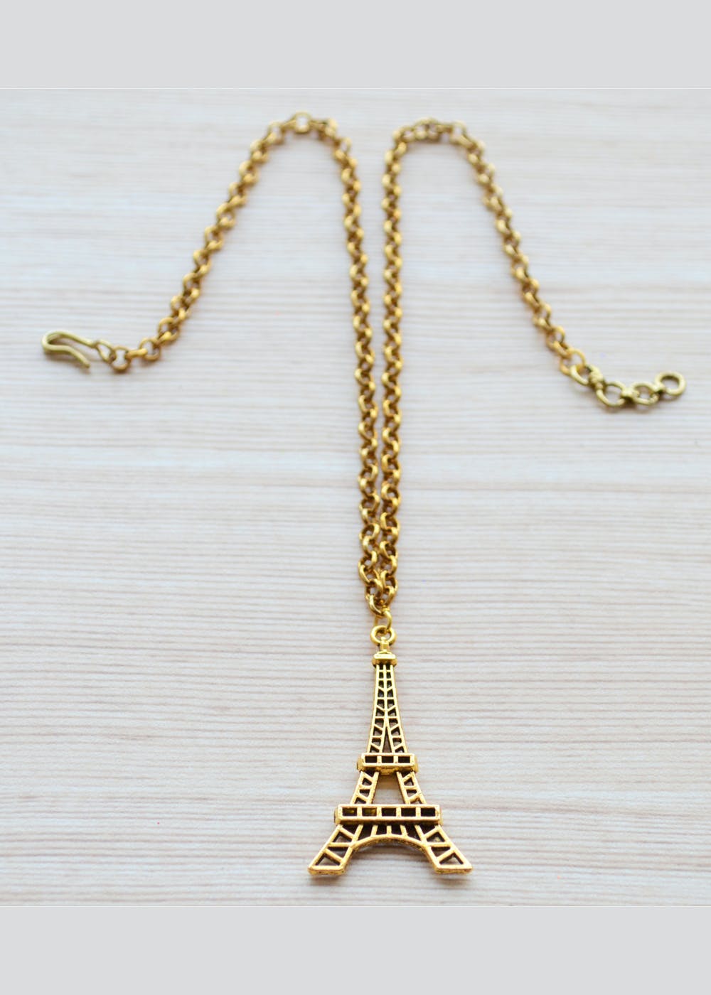 Eiffel tower locket chain hot sale
