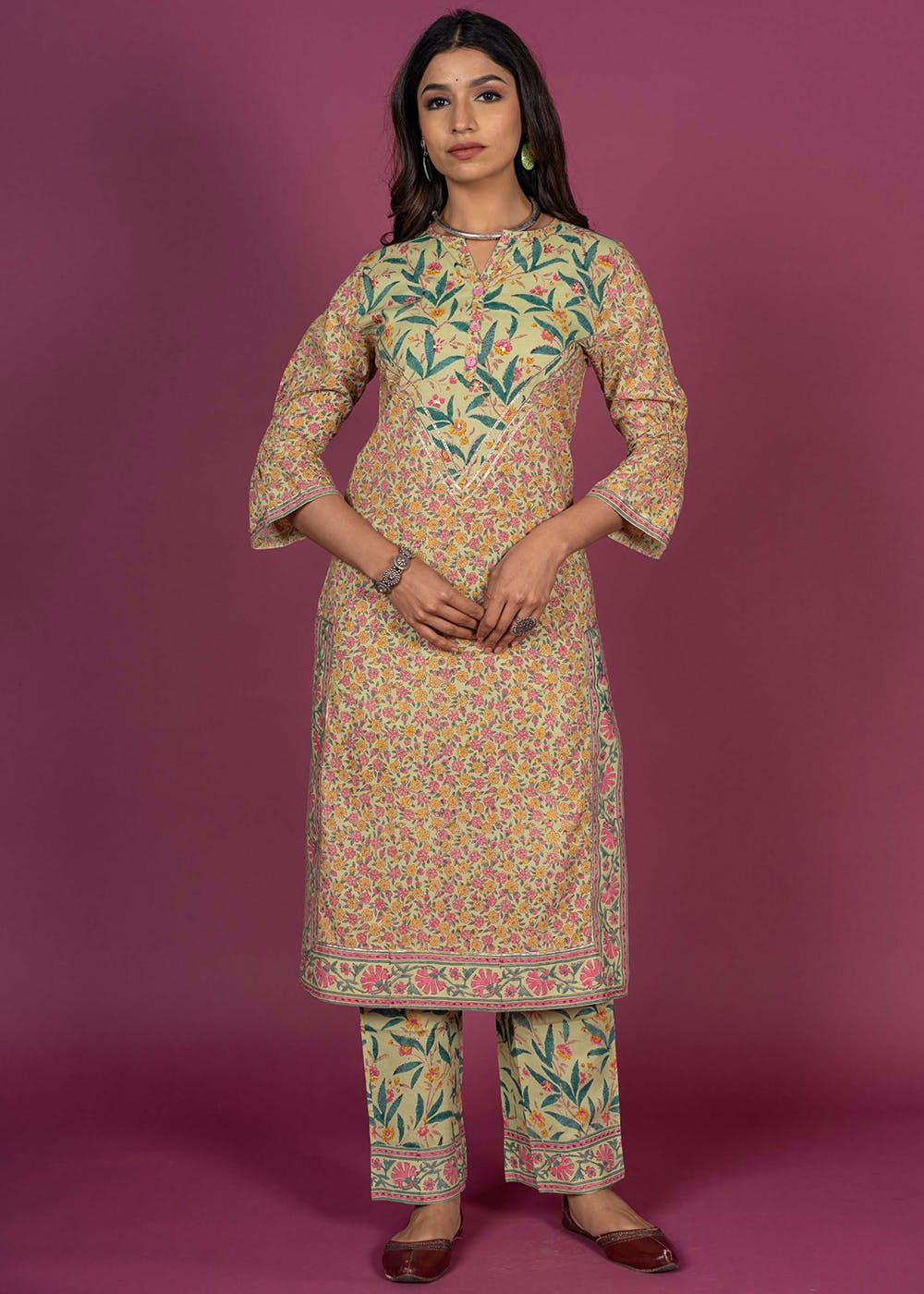 Get Meadow Green Floral Kalamkari Block Printed Straight Kurta at ...