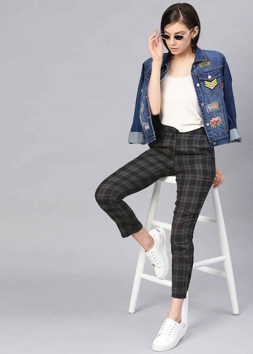 How to Style Black and White Plaid Pants Best 13 Outfit Ideas for Ladies   FMagcom