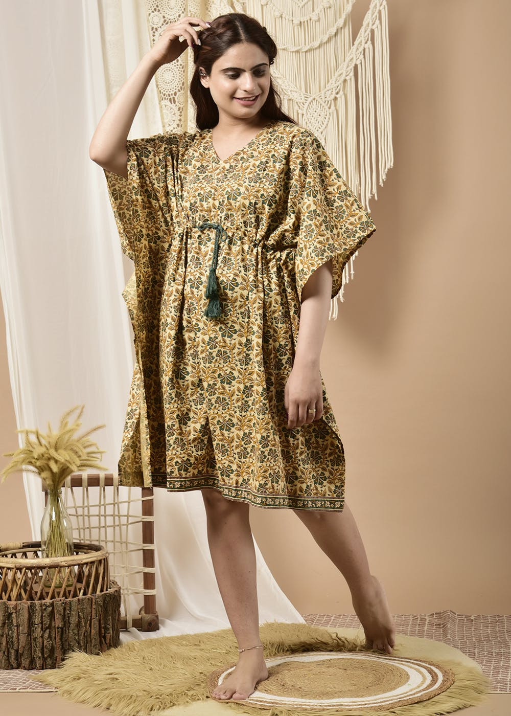 Knee length kaftan sales dress