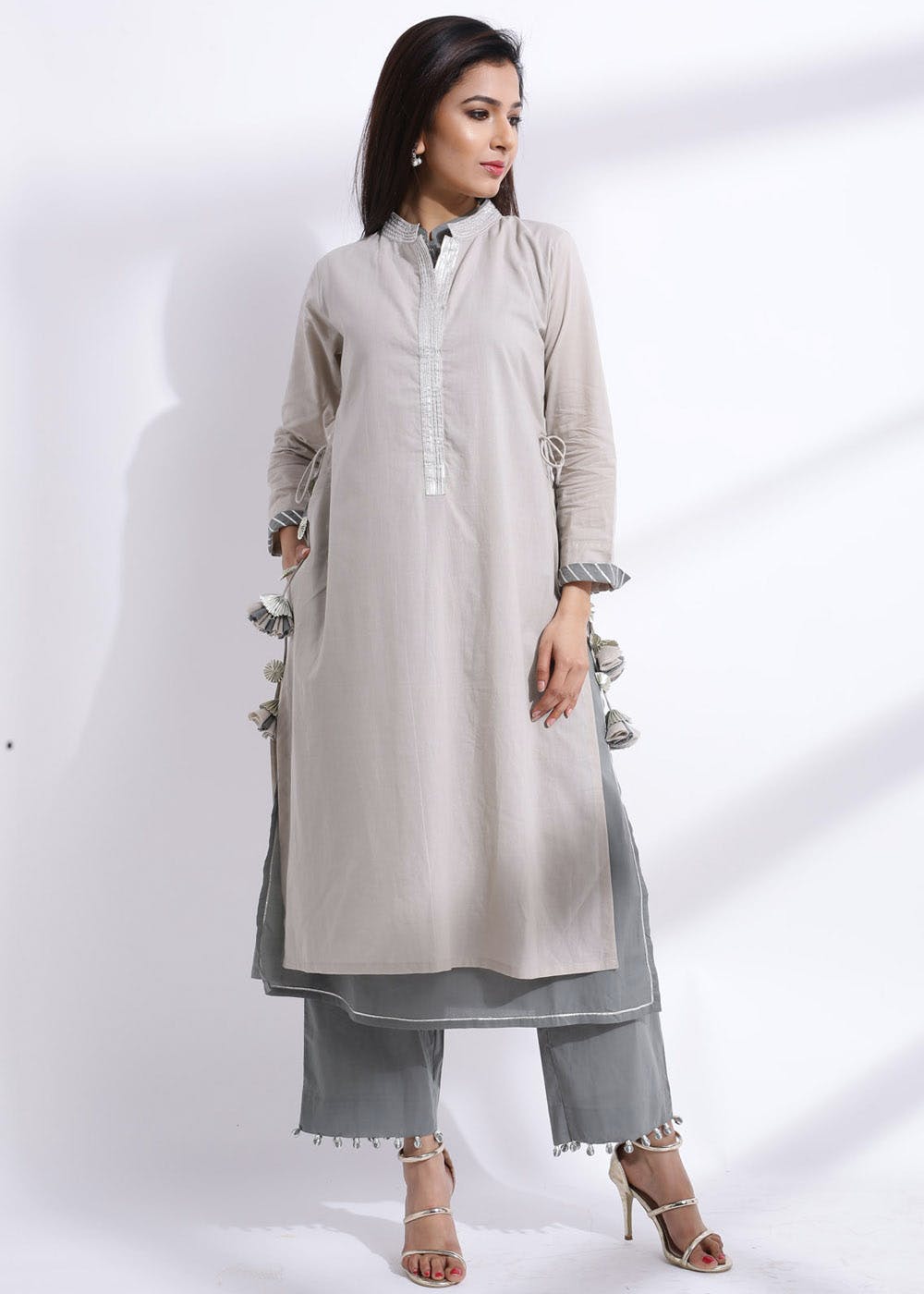 Get Side Drawstring Tie Detail Grey Double Layered Kurta at ₹ 1600 ...