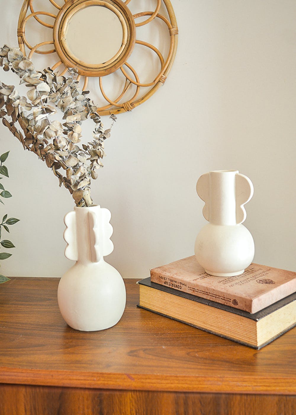 Oasis White Stoneware Vase (Set Of 2)