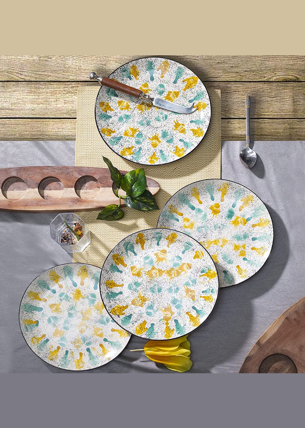 Get Ceramic Stylish Full Size Dinner Plates 10 inches at ₹ 899 LBB Shop