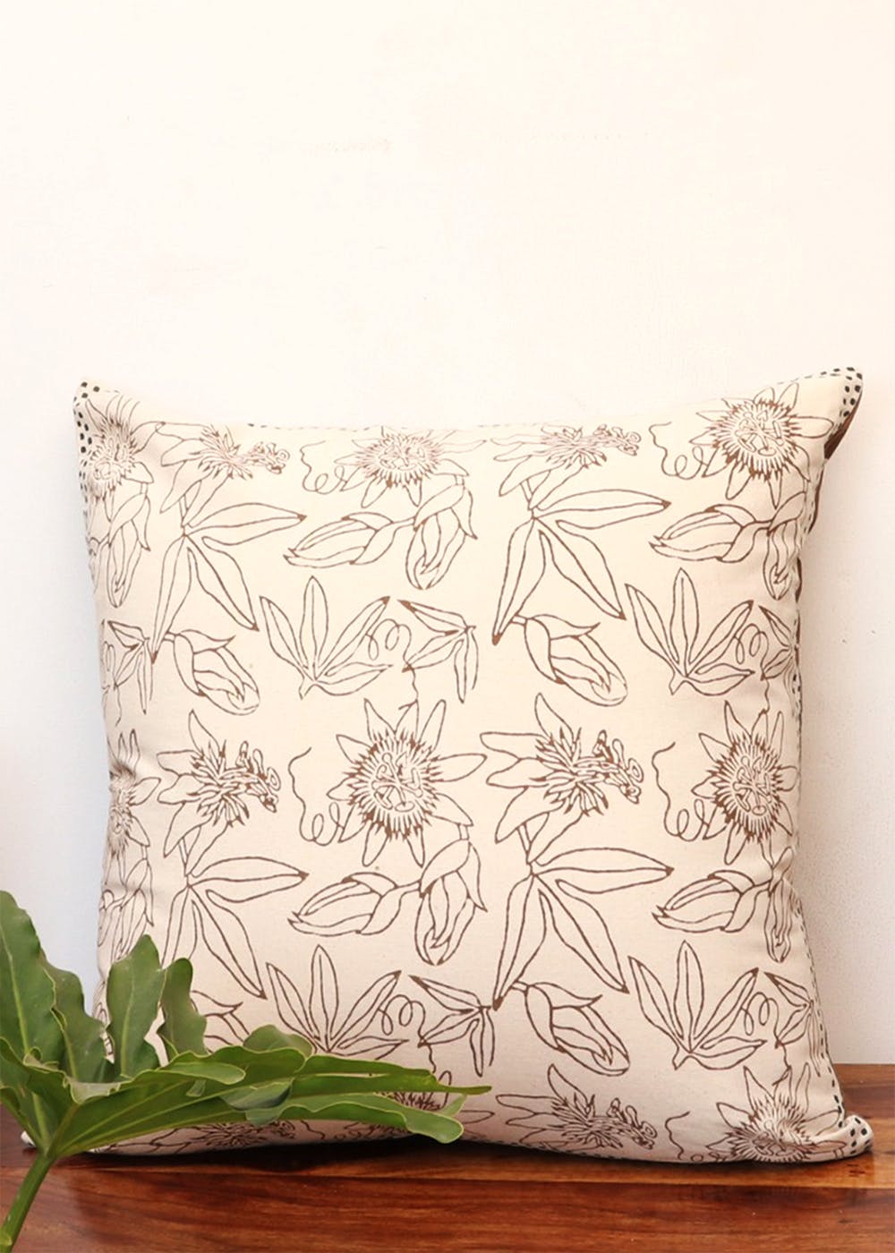 Floral print 2024 cushion covers