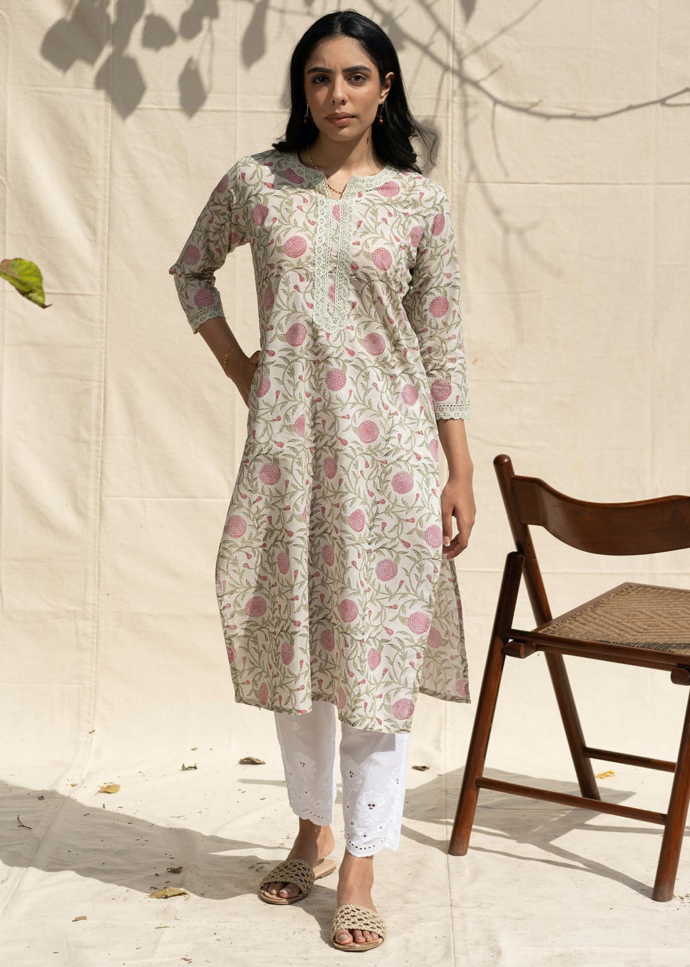 Get Pink Handblock Floral Printed Cotton Kurta at ₹ 1160 | LBB Shop