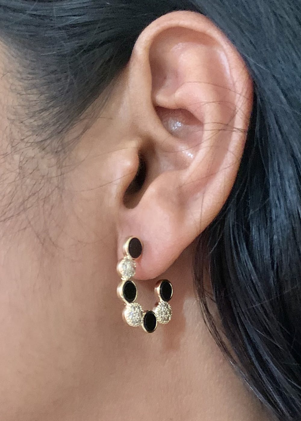 Single Black stone Flower design handmade 925 sterling silver stud earring  best daily use vintage style jewelry from India ear1207  TRIBAL ORNAMENTS