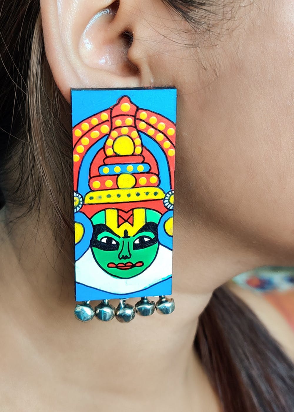 Get Kathakali Dancer Painted Geometric Earrings at ₹ 950 | LBB Shop