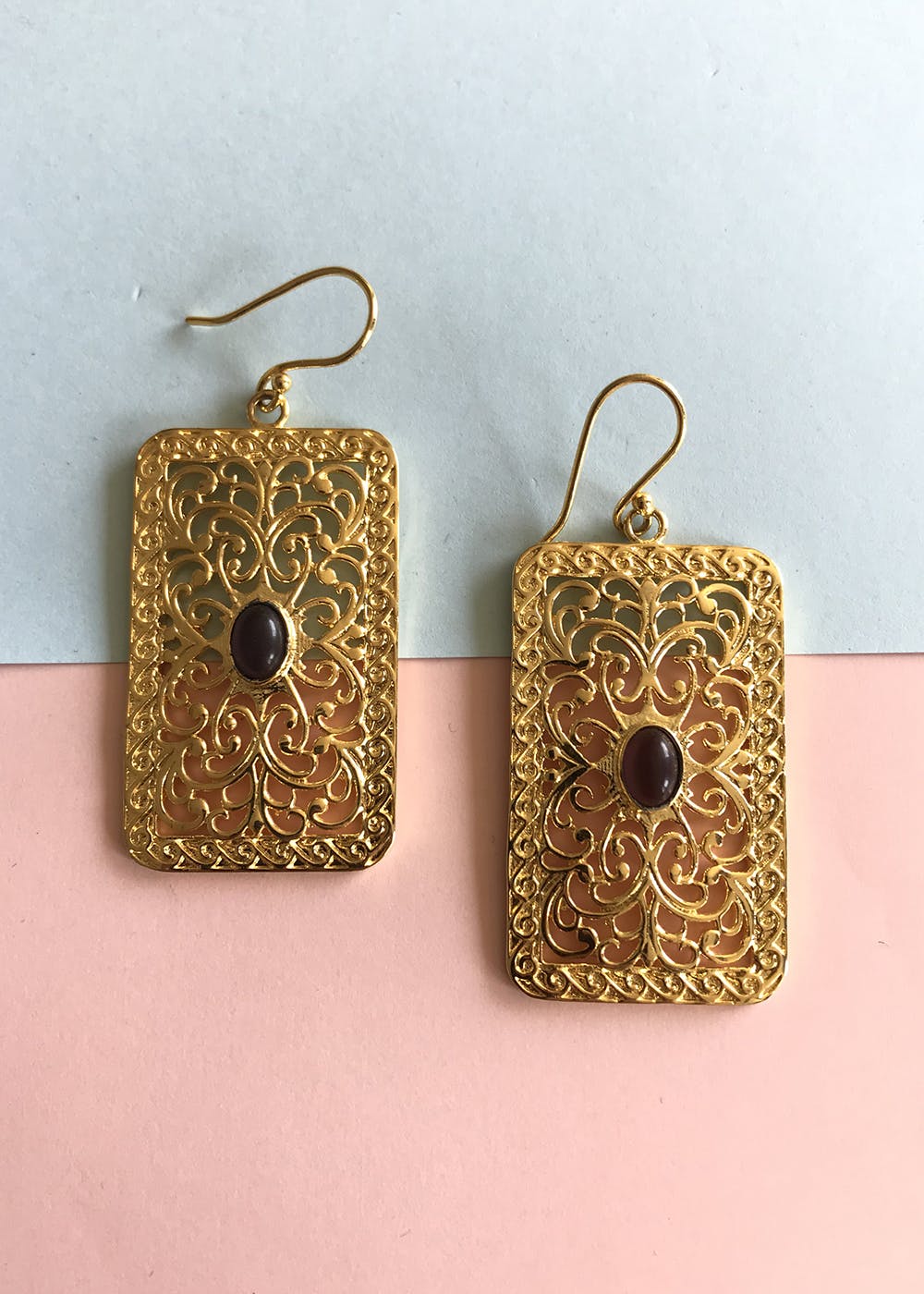 Gold Filigree Red Chand Bali Earrings With Maang Tikka