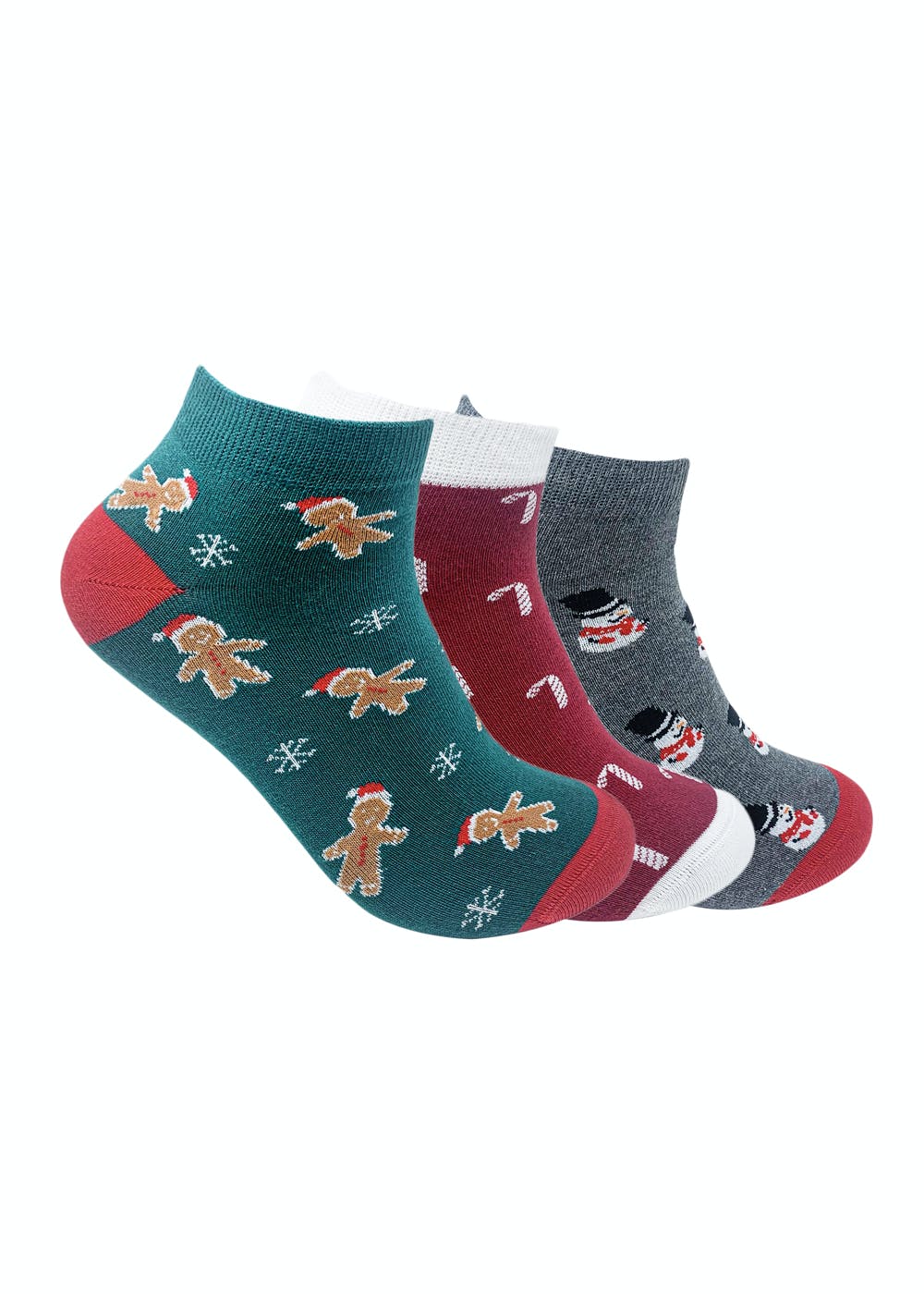 Get Set of 3 Christmas Theme Ankle Socks at ₹ 899 LBB Shop