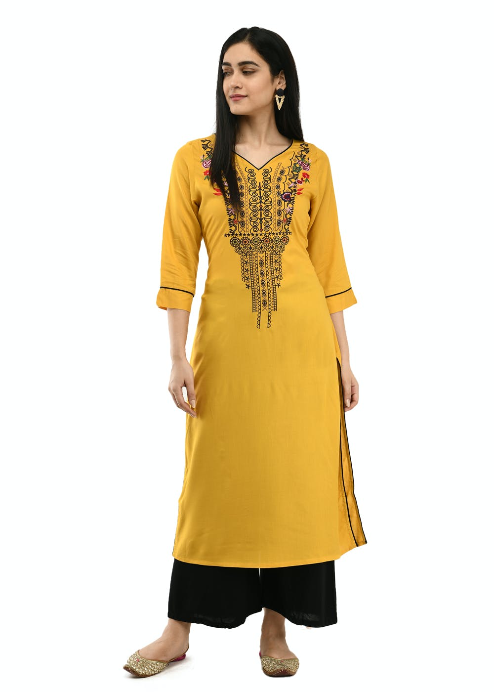 Get Piping Detail Printed Sleeves Kurta at ₹ 909 | LBB Shop