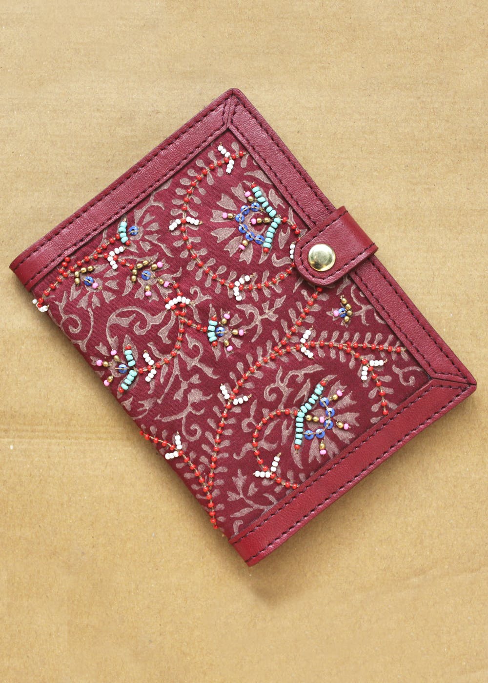 Bead Embellished Floral Pattern Bi-Fold Wallet