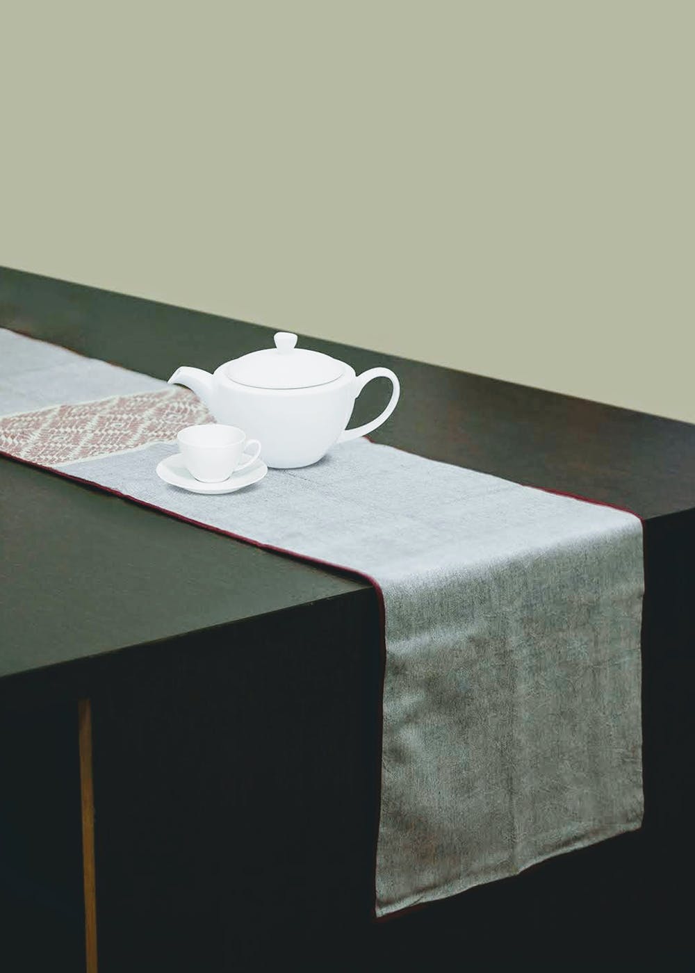 Get Grey Red Assamese Handloom Cotton Table Runner at ₹ 743 LBB Shop