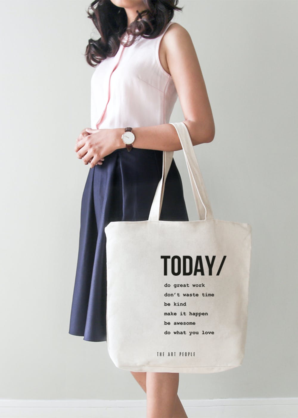 The It Bag Goes Unisex in China | Jing Daily