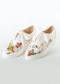 Footwear,White,Shoe,Sneakers,Beige,Plimsoll shoe,Athletic shoe