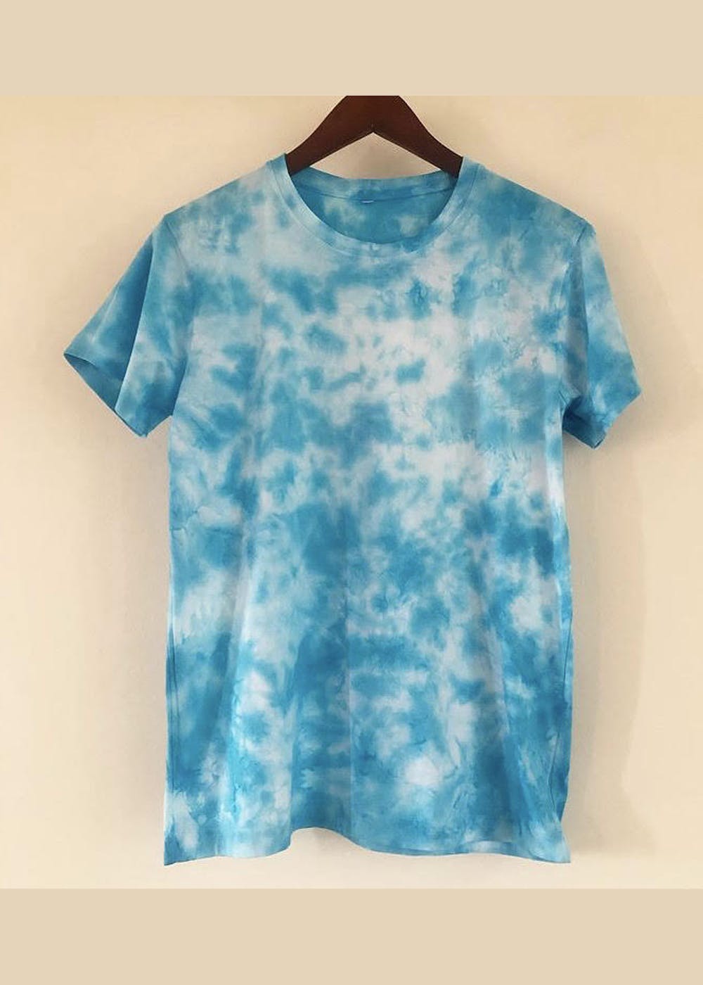 Get Light Blue Scrunch Tie-Dye T-Shirt at ₹ 420 | LBB Shop