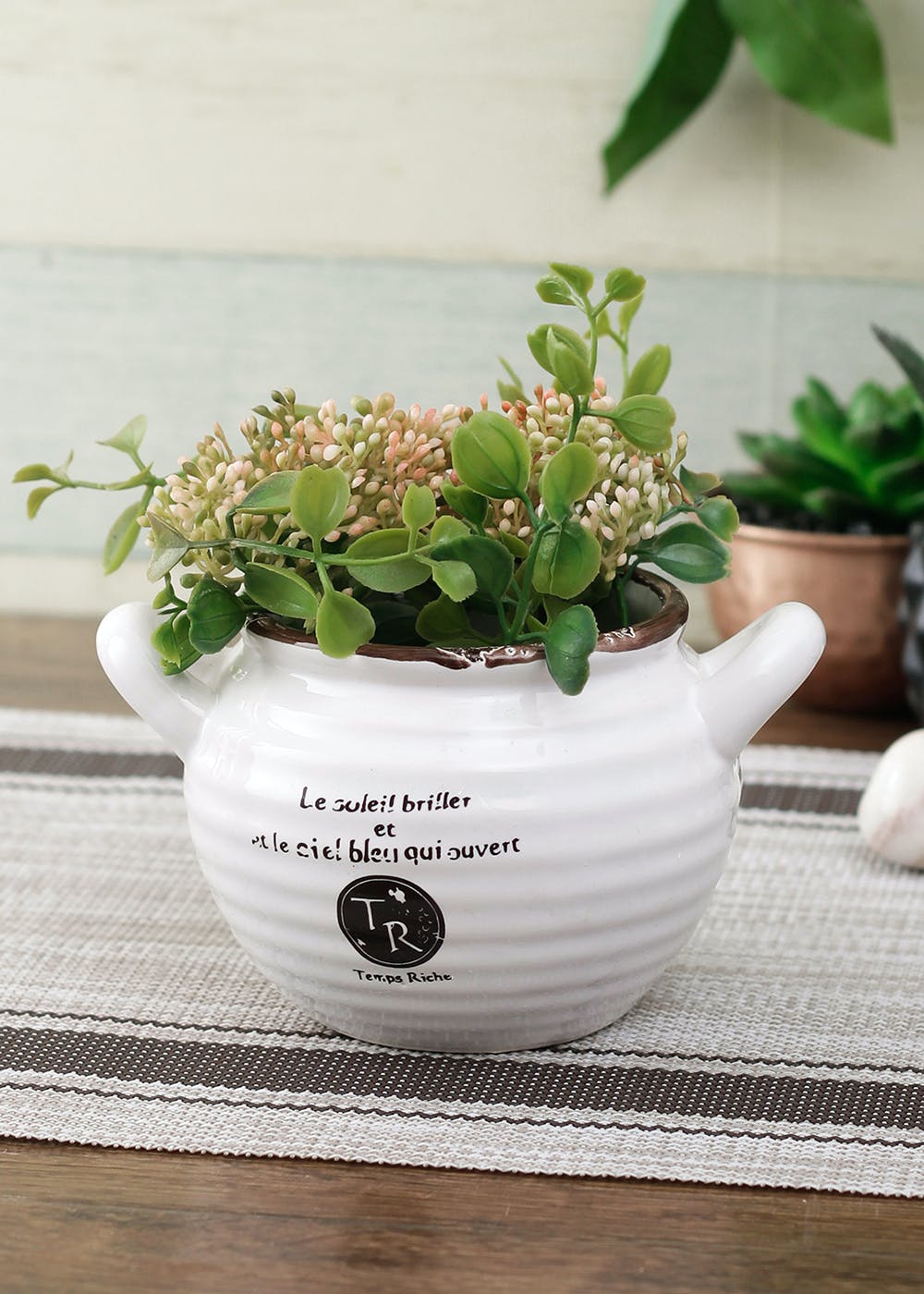 Get White Ceramic Pot At 899 LBB Shop   Ch2054 