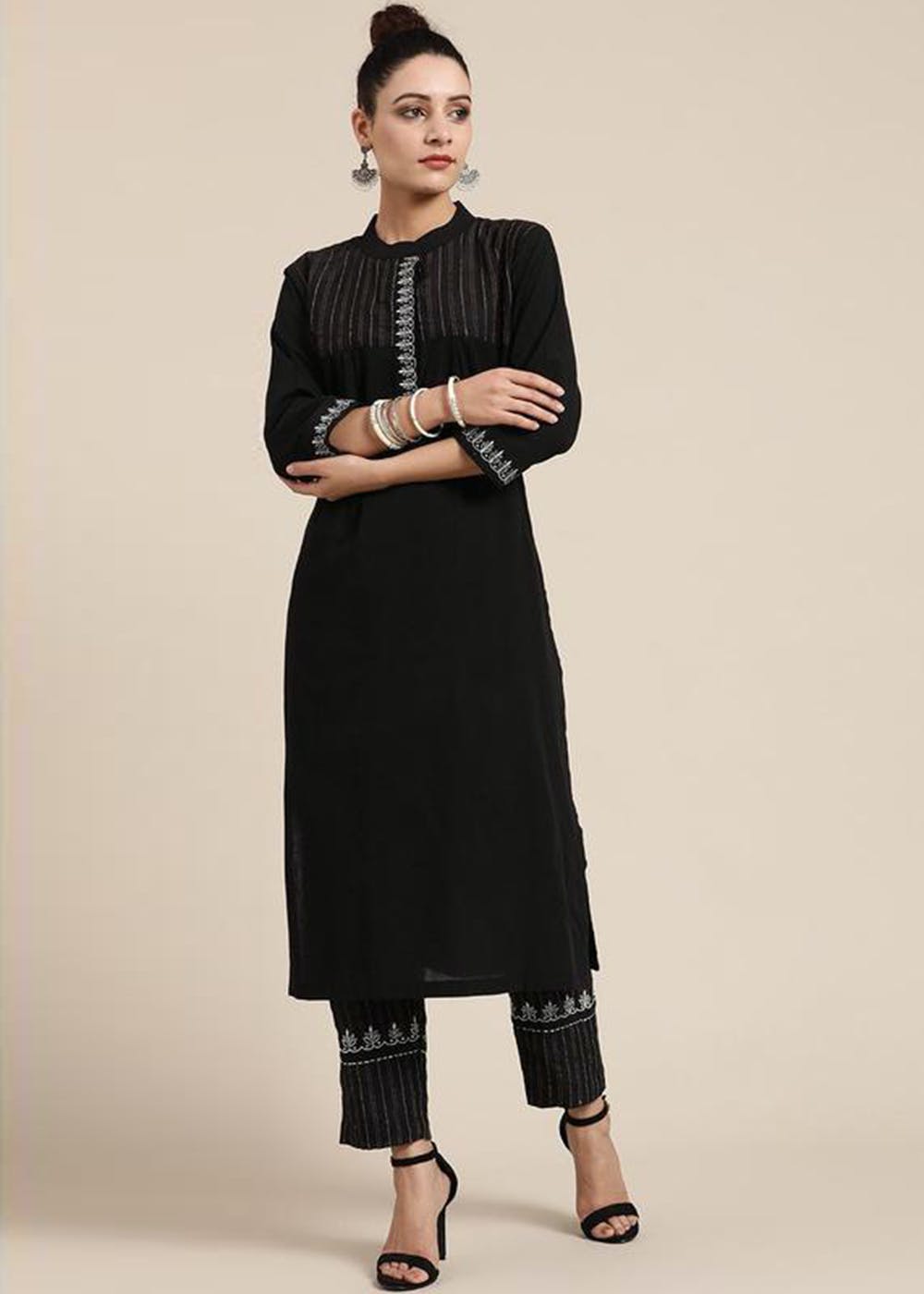 Get Contrast Embroidery Detail Black Straight Kurta at ₹ 1700 | LBB Shop