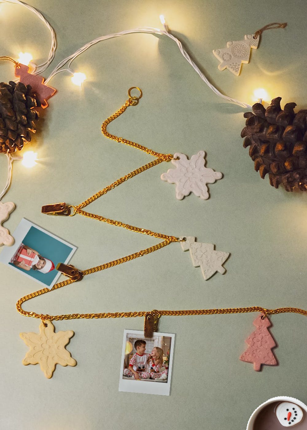 Get Classic Ceramic Christmas Photo Garland at ₹ 900 LBB Shop