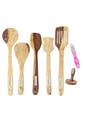 Wooden spoon,Spoon,Cutlery,Tableware,Kitchen utensil,Tool