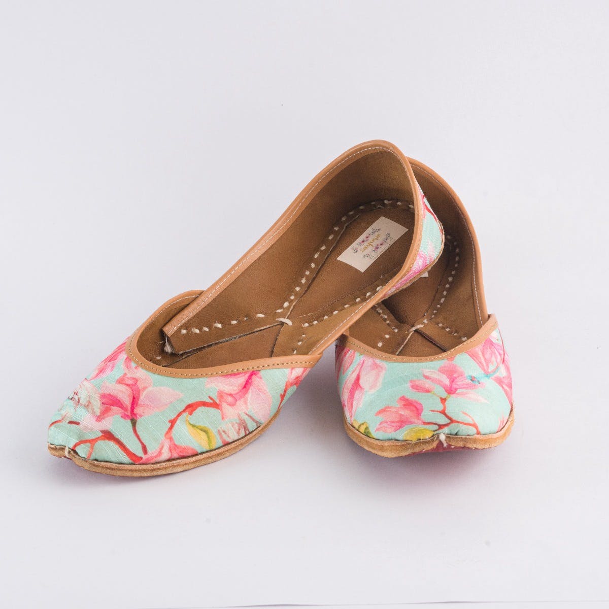 get-printed-floral-juttis-at-1200-lbb-shop