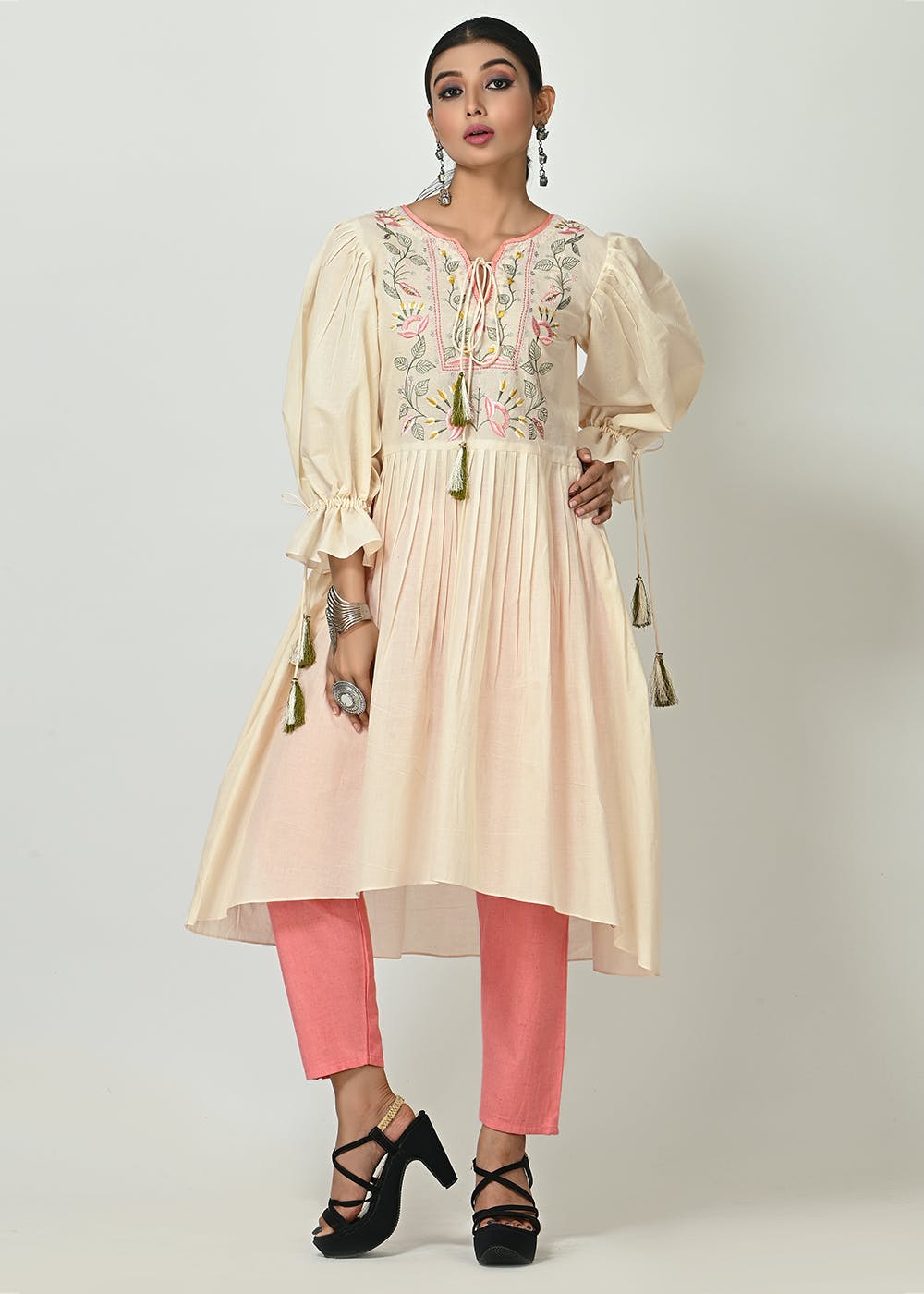 Women Peach & White Golden Ethnic Motifs Print Koti Style Embroidered Anarkali Kurta - Complete Set