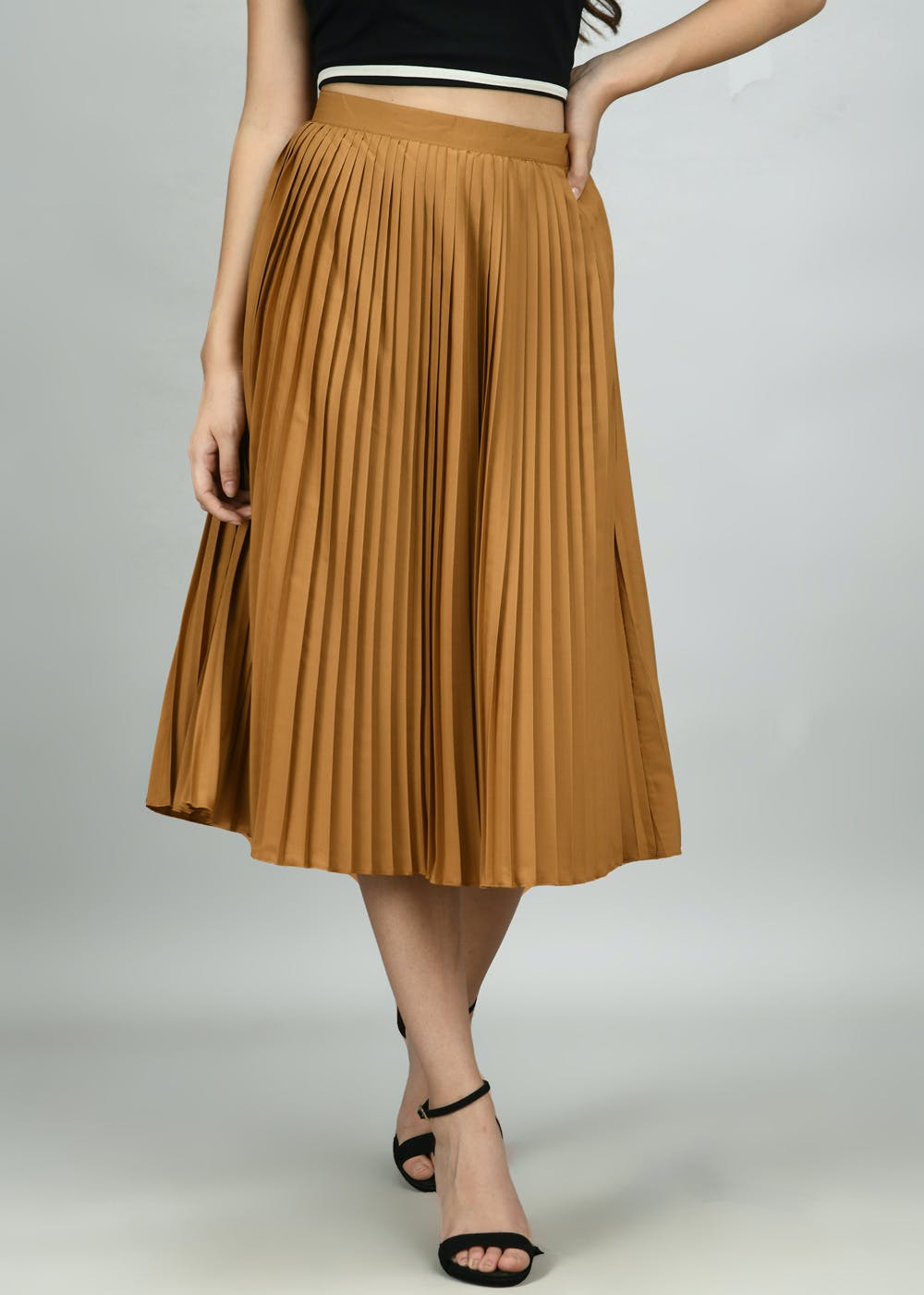 Solid Basic Pleated Skirt - Golden
