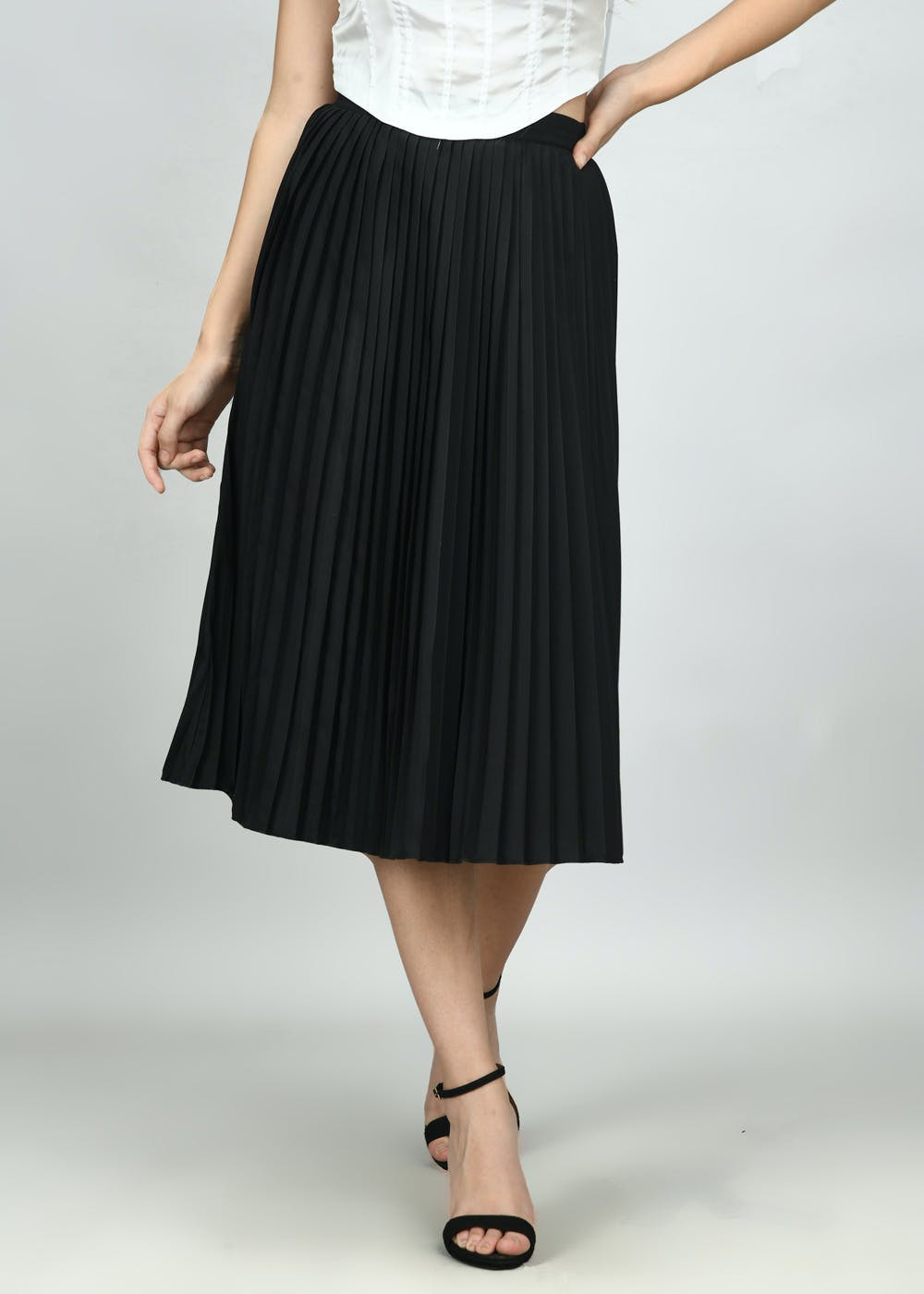 Solid Basic Pleated Skirt - Black