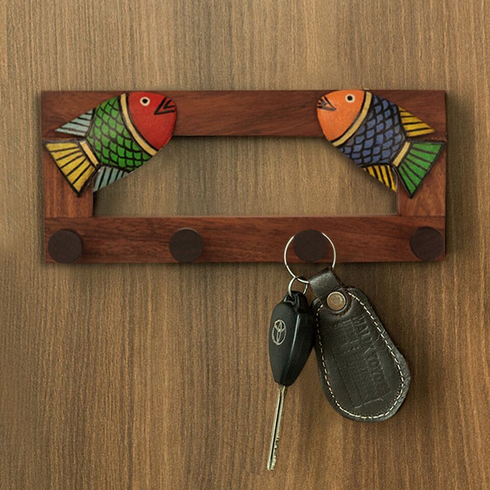 Get Wall Hanging Key Holder at ₹ 869 LBB Shop