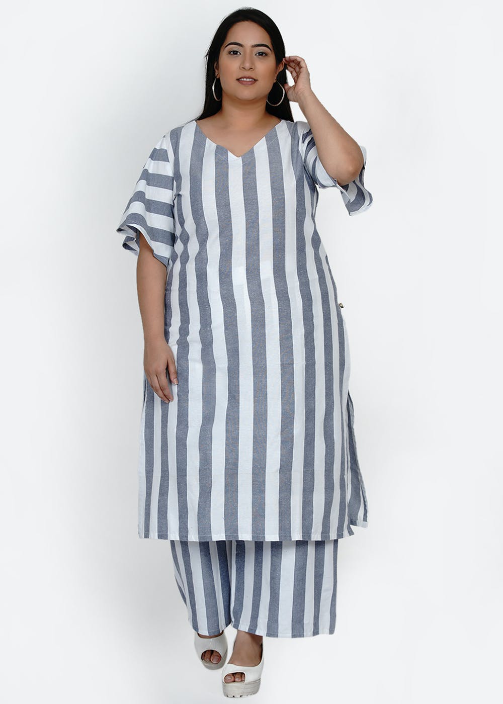 Get Handloom Cotton White And Blue Stripe Kurta With Loose Fit ...
