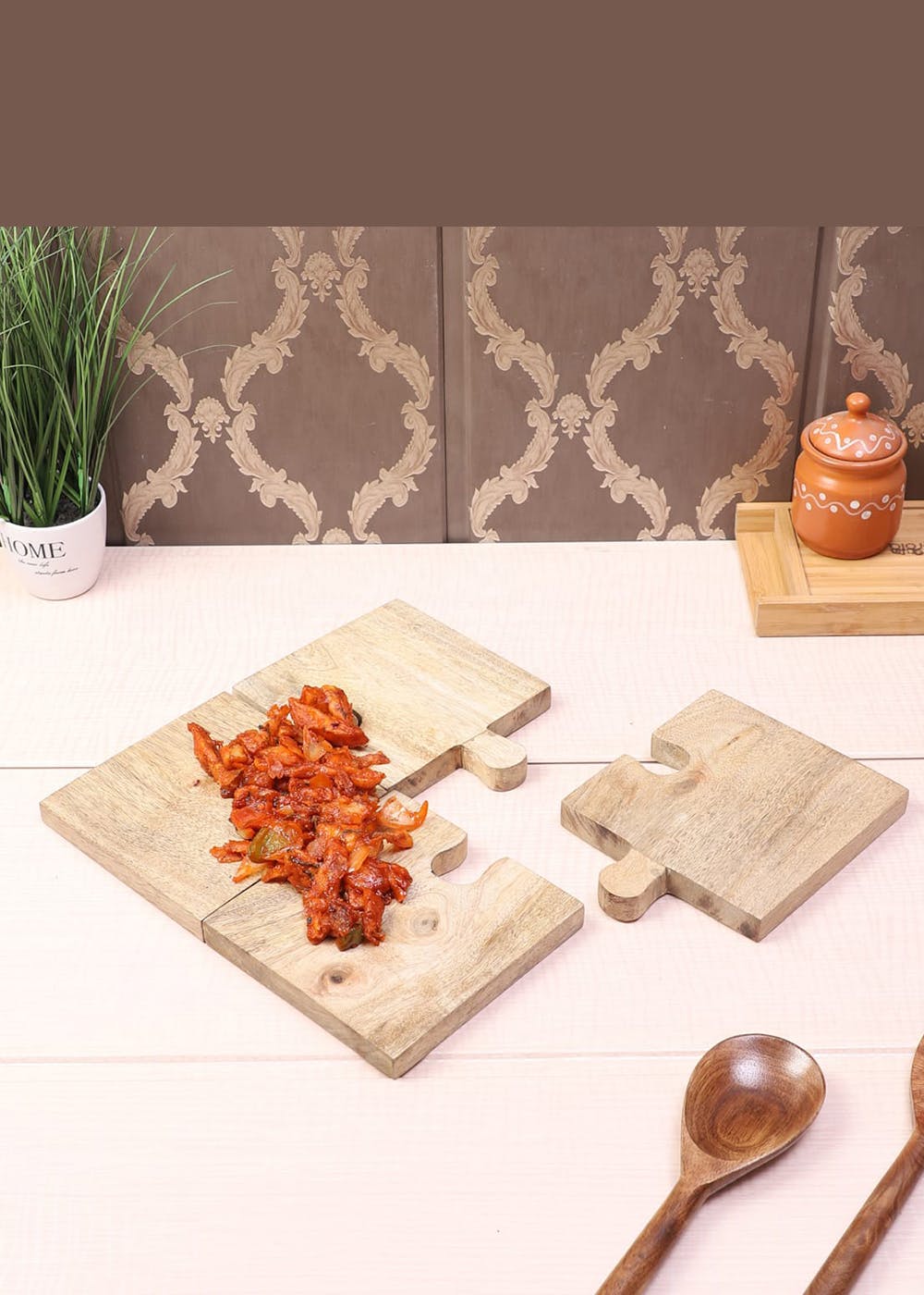 Get Set of 4 Puzzle Platter at ₹ 605 LBB Shop