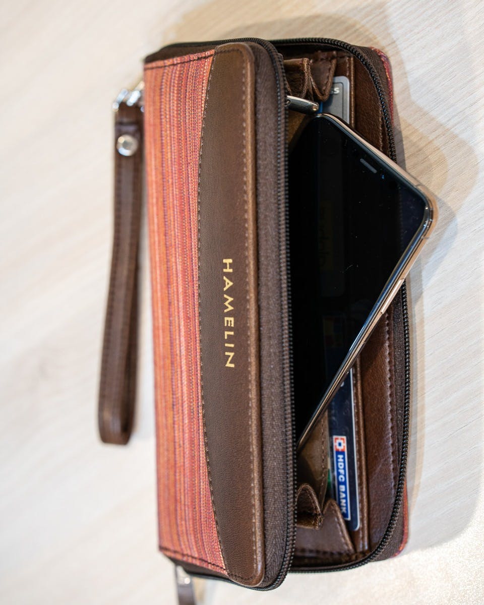 hamelin vegan leather pouch