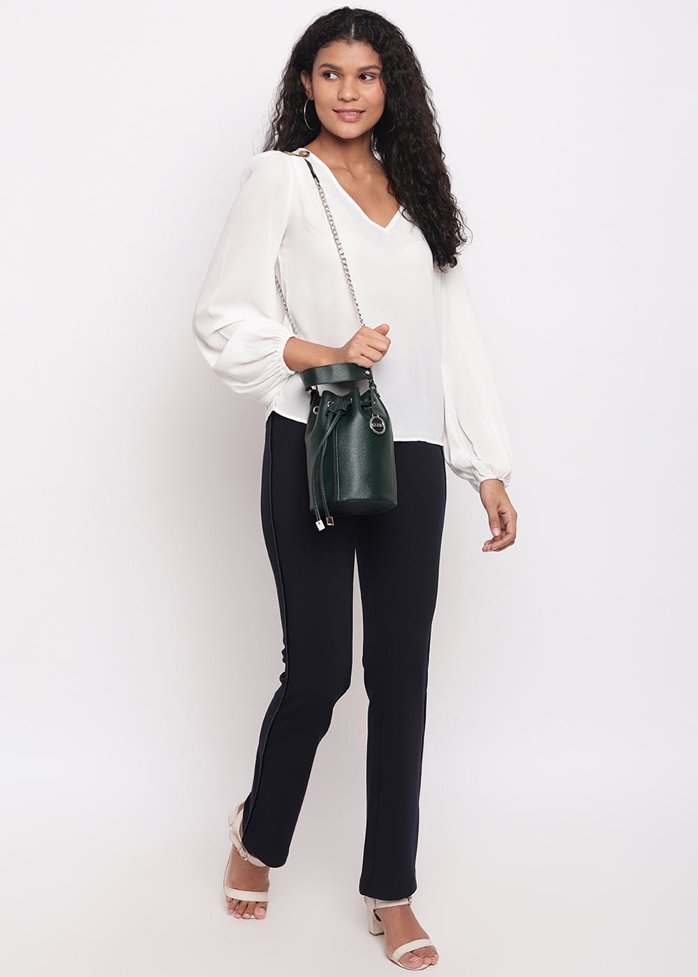 73 MEDIUM BUCKET BAG 27.5 IN GREEN SMOOTH CALFSKIN main image 0