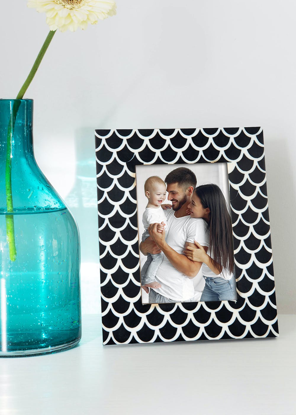 Get Photo Frame Black N White at ₹ 749 | LBB Shop