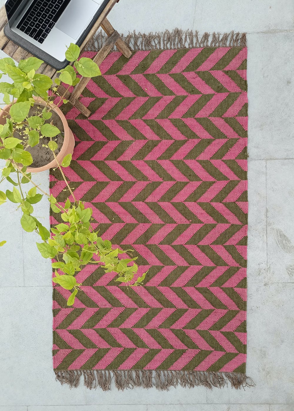 Get Two-Tone Color Jute Rug at ₹ 6000 | LBB Shop